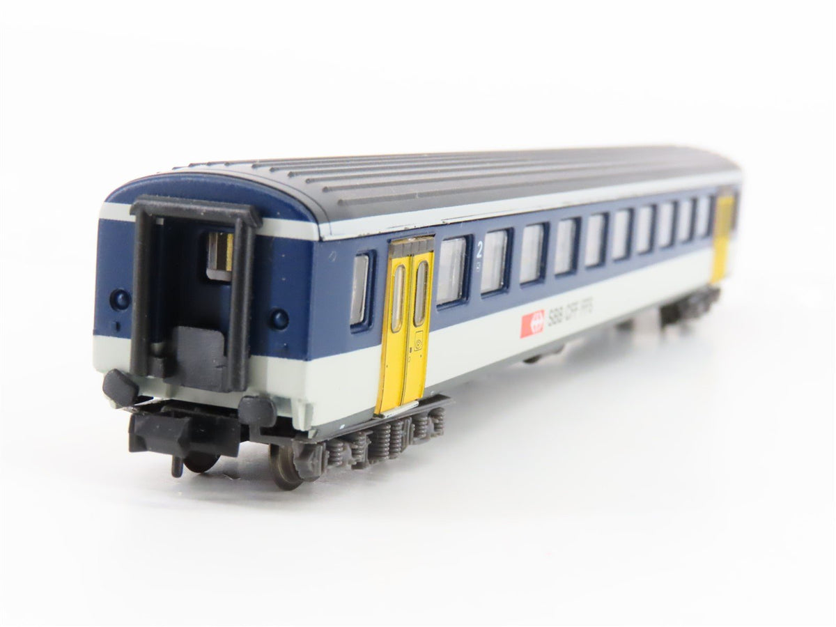 N Scale Arnold SBB CFF FFS Swiss Federal Railways 2nd Class Coach Passenger