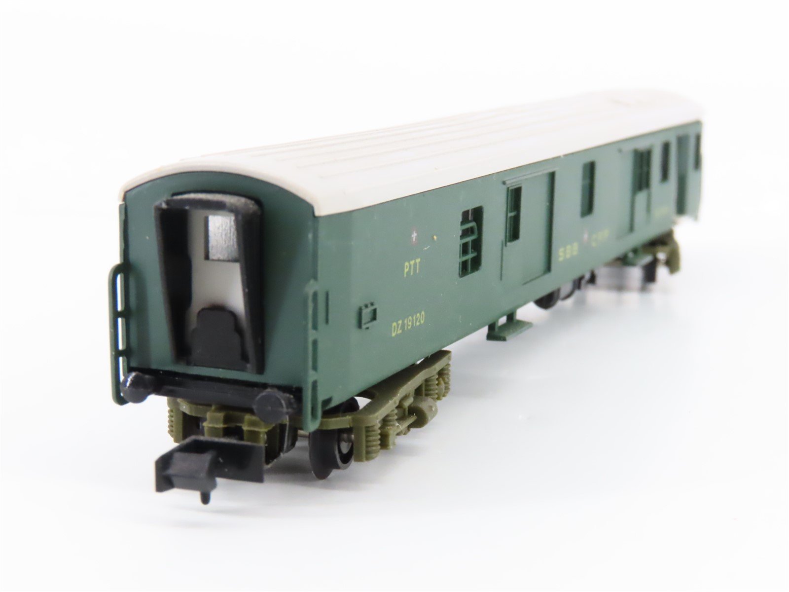 N Scale Arnold 3702CH SBB CFF Swiss Federal Railways Baggage Passenger #19120