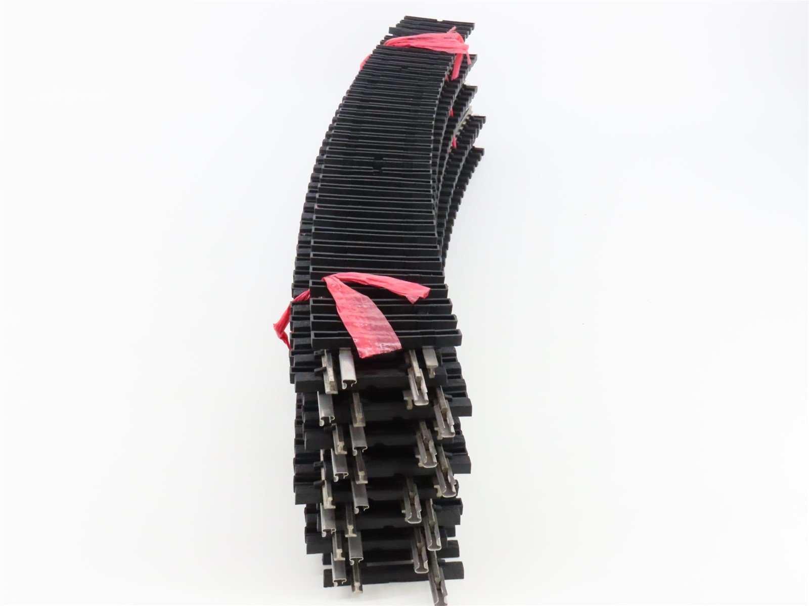 G Scale Aristocraft ART-20123 American Style Curved Track - 16 Piece Set