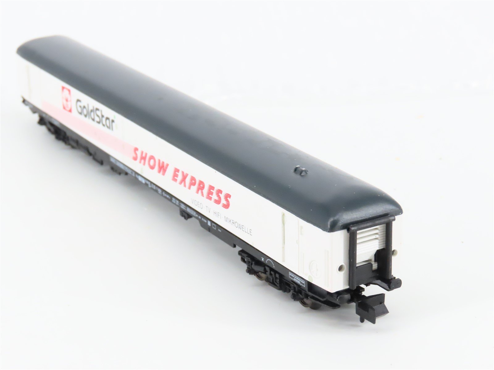 N Scale Arnold 3886K Gold Star Show Express Baggage Passenger #9273112