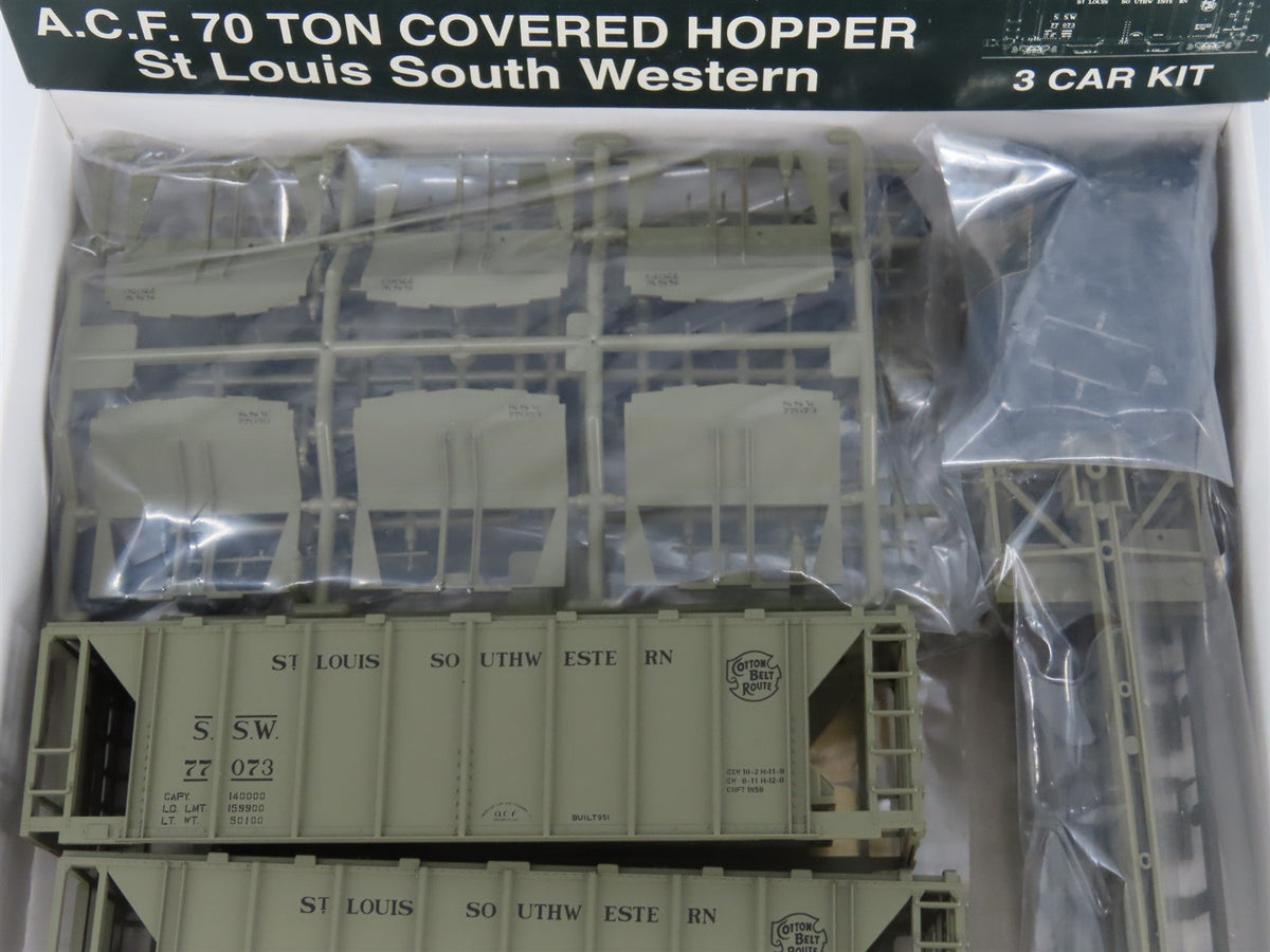 HO Scale Kato 38-0103 SSW Cotton Belt 70-Ton Covered Hopper 3-Pack Kit
