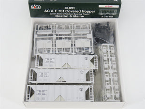 HO Scale Kato 38-0201 B&M Boston & Maine 70-Ton Covered Hopper 3-Pack Kit