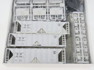 HO Scale Kato 38-0201 B&M Boston & Maine 70-Ton Covered Hopper 3-Pack Kit