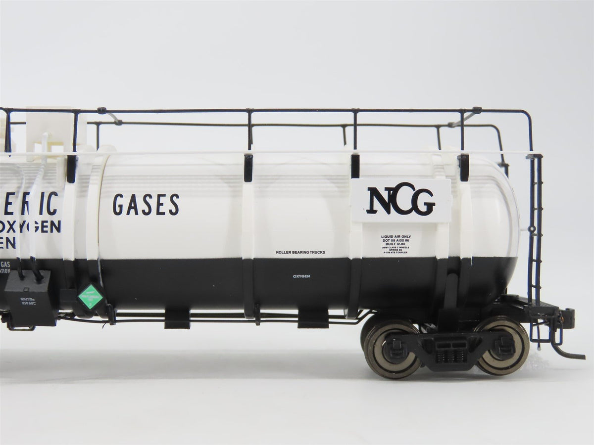 HO Scale Broadway Limited BLI 6106 UTLX NCG Liquefied Gas Cryogenic Tankcar 2-Pk