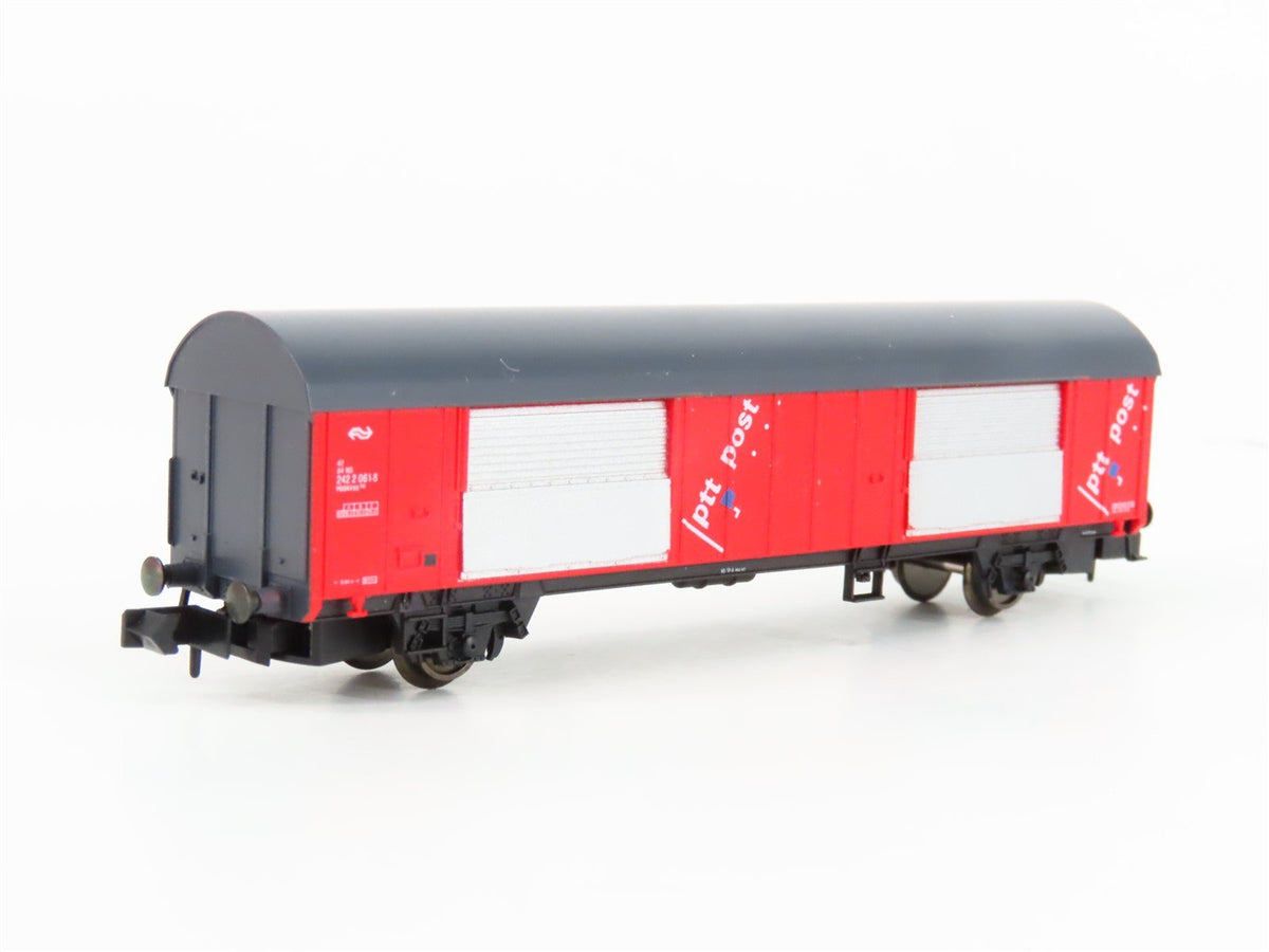 N Scale Arnold 4214 PTT Post Box Car