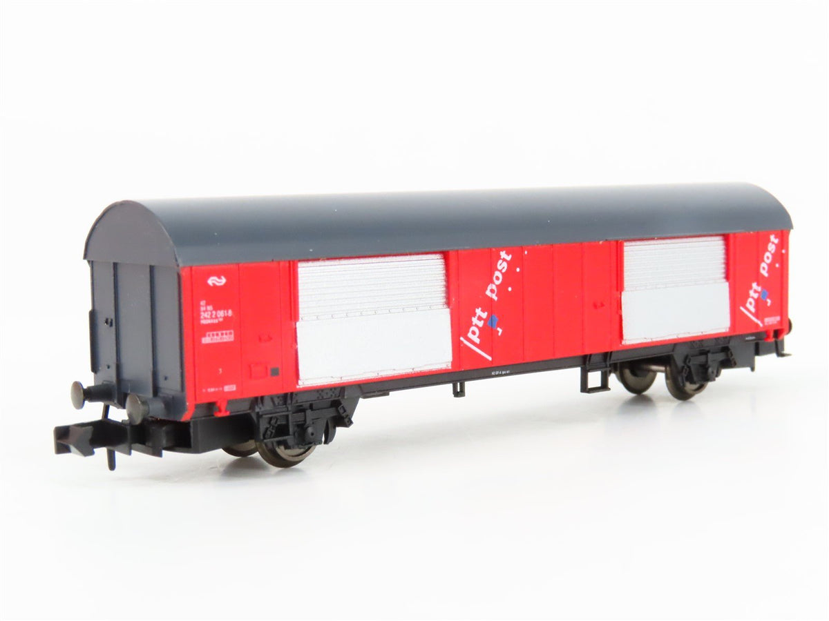 N Scale Arnold 4214 PTT Post Box Car