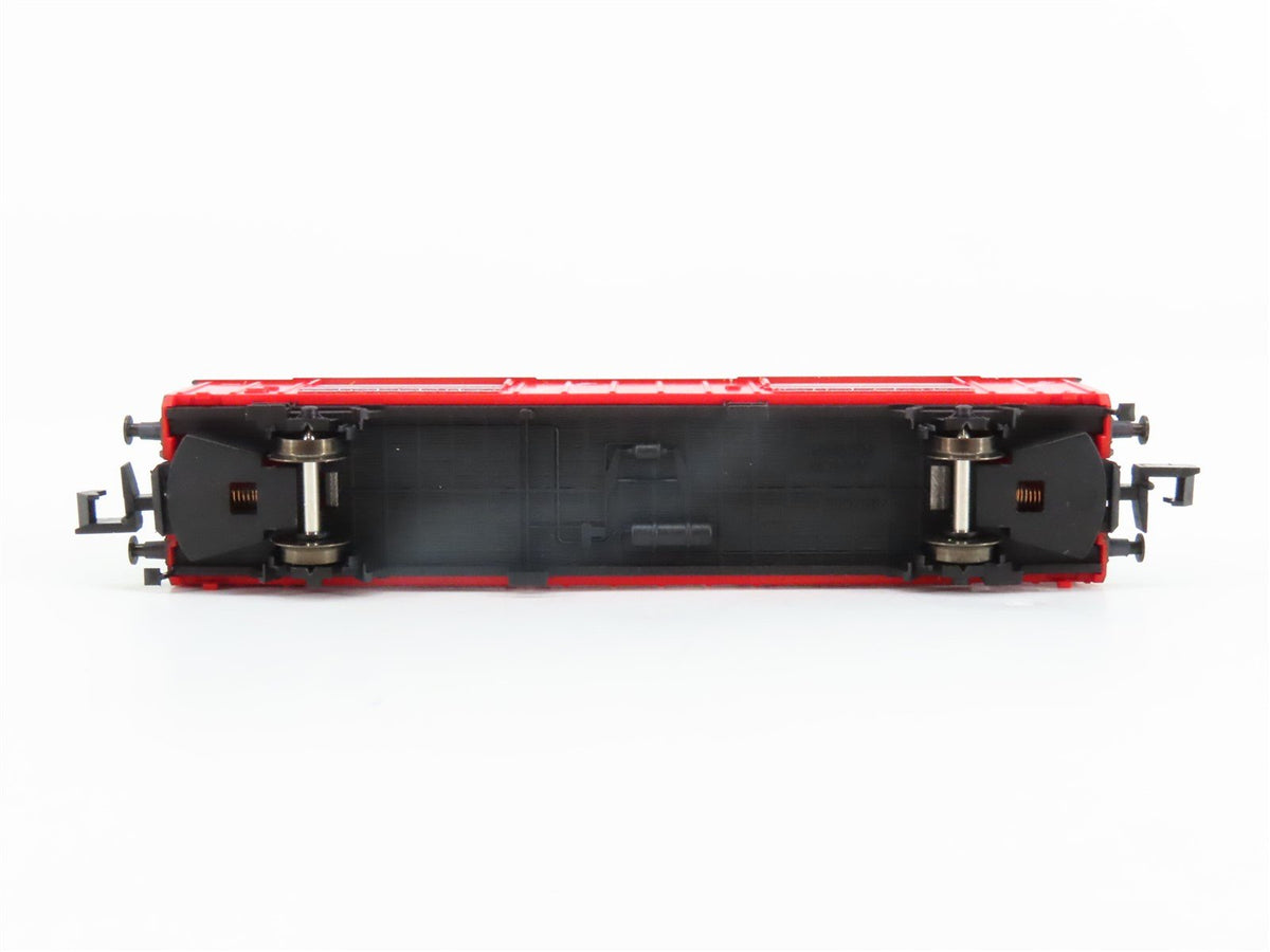N Scale Arnold 4214 PTT Post Box Car