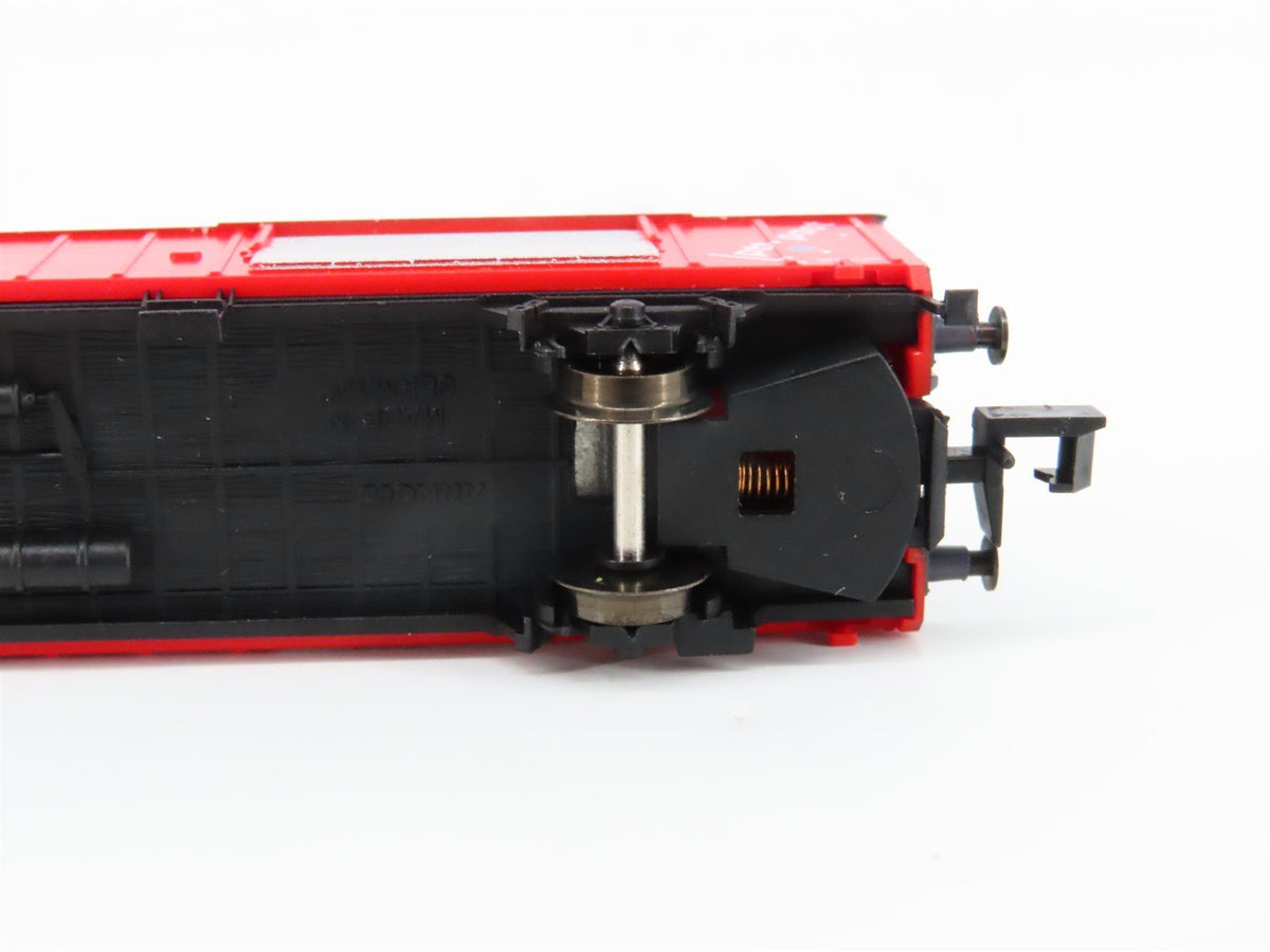 N Scale Arnold 4214 PTT Post Box Car