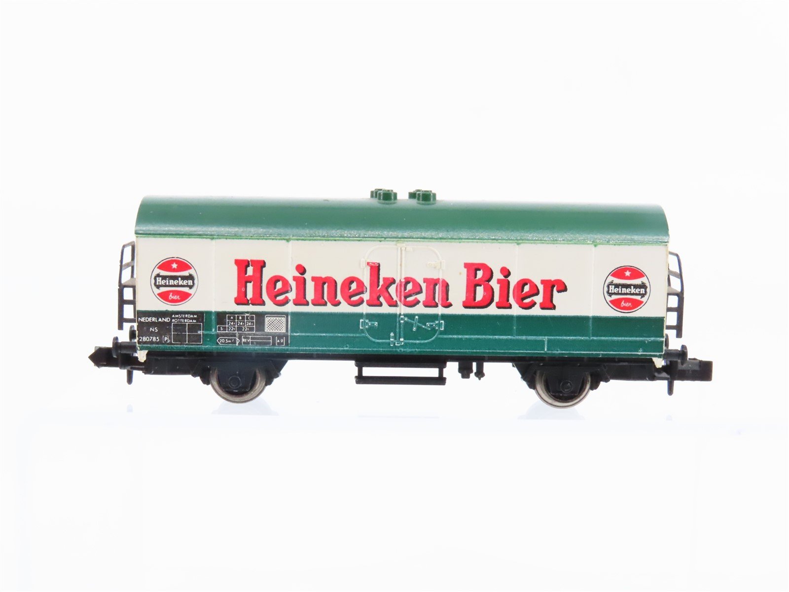 N Scale Arnold Heineken Refrigerated Beer Car