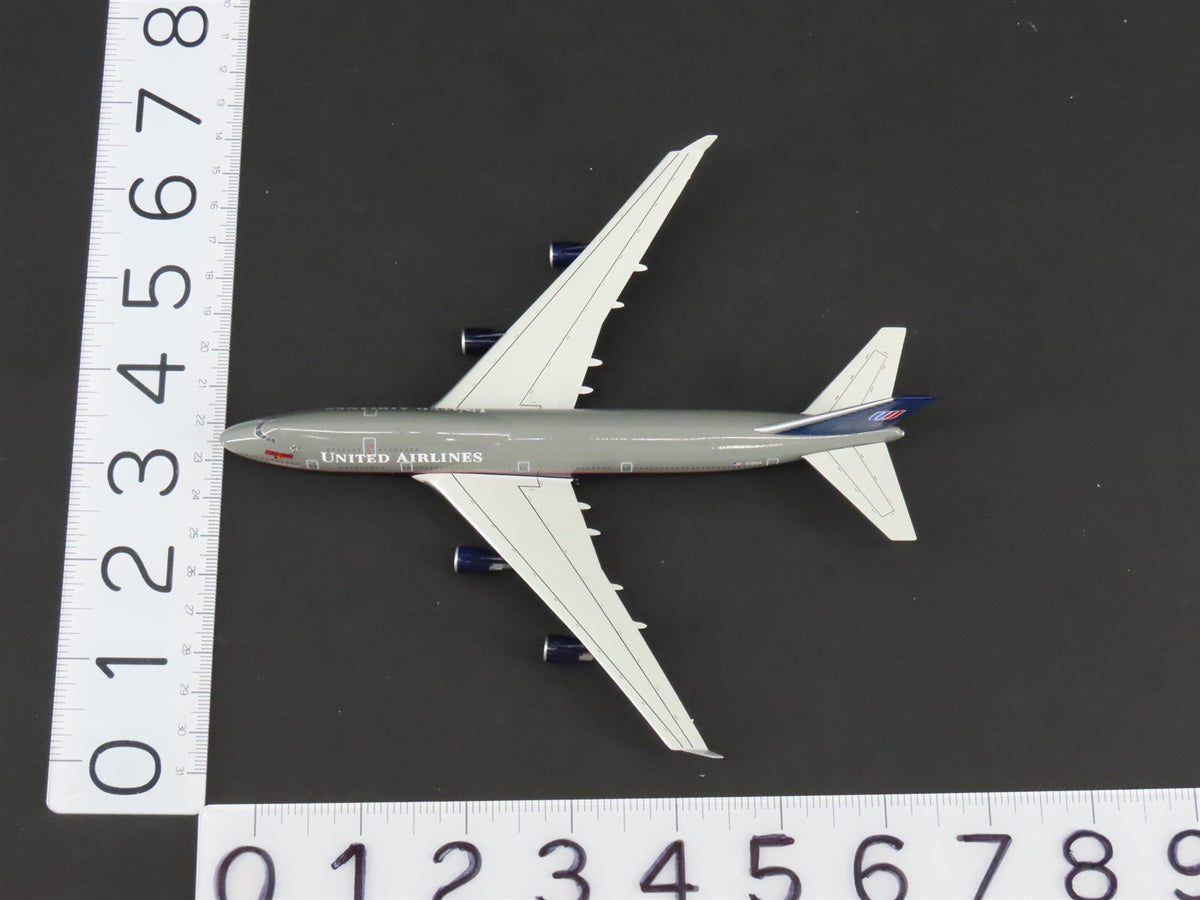 1:400 Dragon Wings 55429 Die-Cast United Airlines Rush Hour 2 B747-422 Airliner