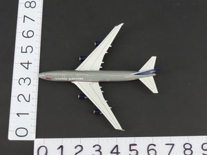 1:400 Dragon Wings 55429 Die-Cast United Airlines Rush Hour 2 B747-422 Airliner