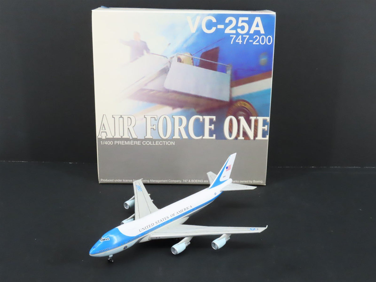 1:400 Dragon Wings 55544 DieCast Air Force One VC-25A USAF B747-200 Airliner
