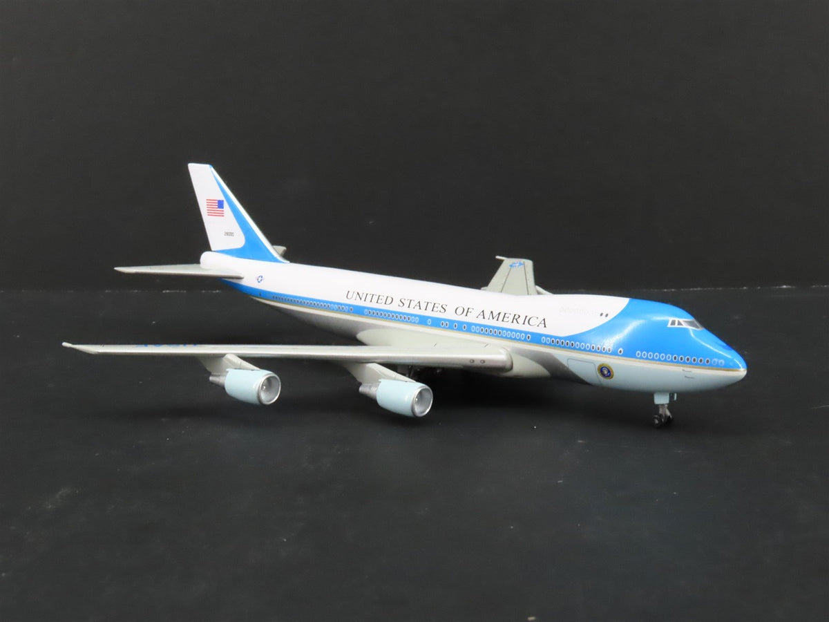1:400 Dragon Wings 55544 DieCast Air Force One VC-25A USAF B747-200 Airliner