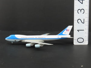 1:400 Dragon Wings 55544 DieCast Air Force One VC-25A USAF B747-200 Airliner
