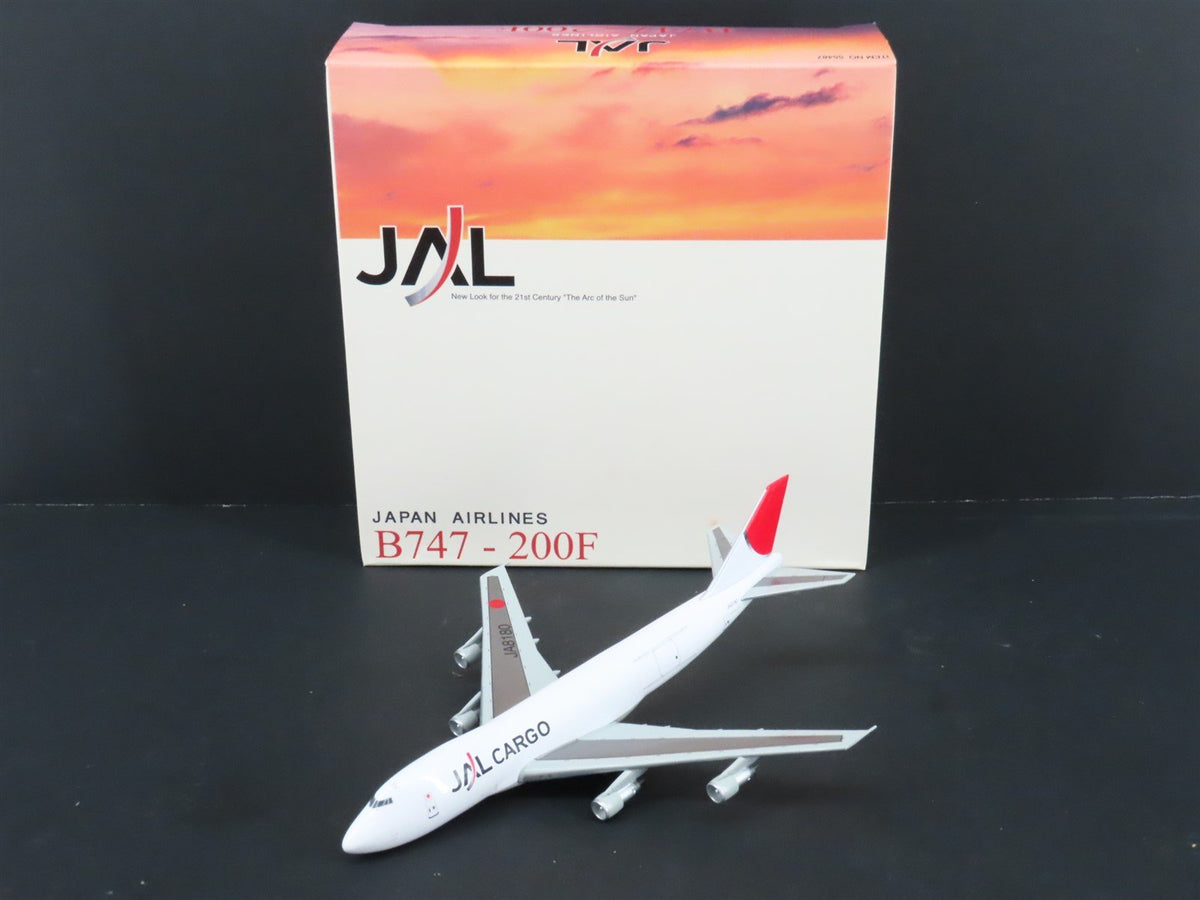 1:400 Dragon Wings 55487 Die-Cast Japan Airlines Boeing 747-200F Airliner
