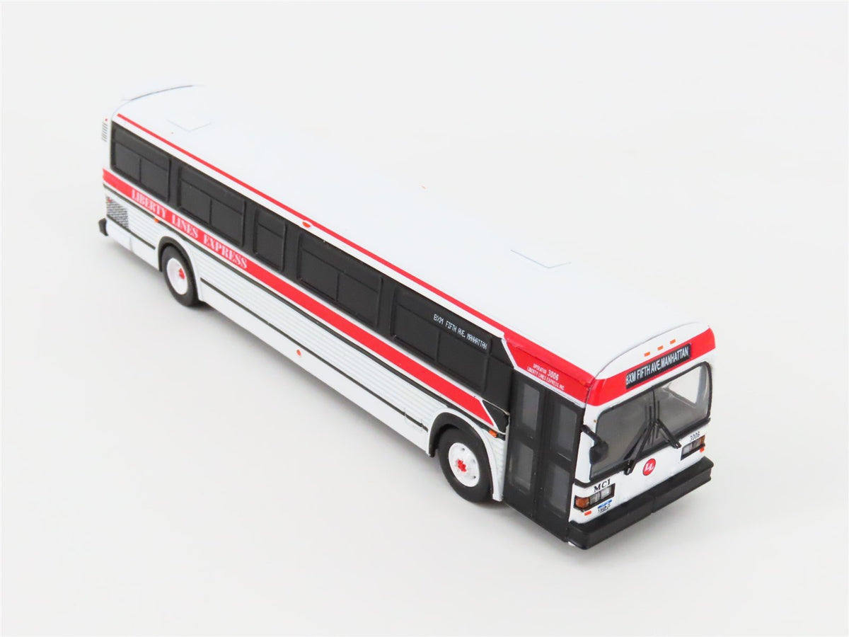 1:87 Iconic Replicas Die-Cast 87-0389 Liberty Lines Suburban MCI Classic Bus