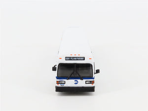 1:87 Iconic Replicas Die-Cast 87-0388 MTA NYC Suburban MCI Classic Bus