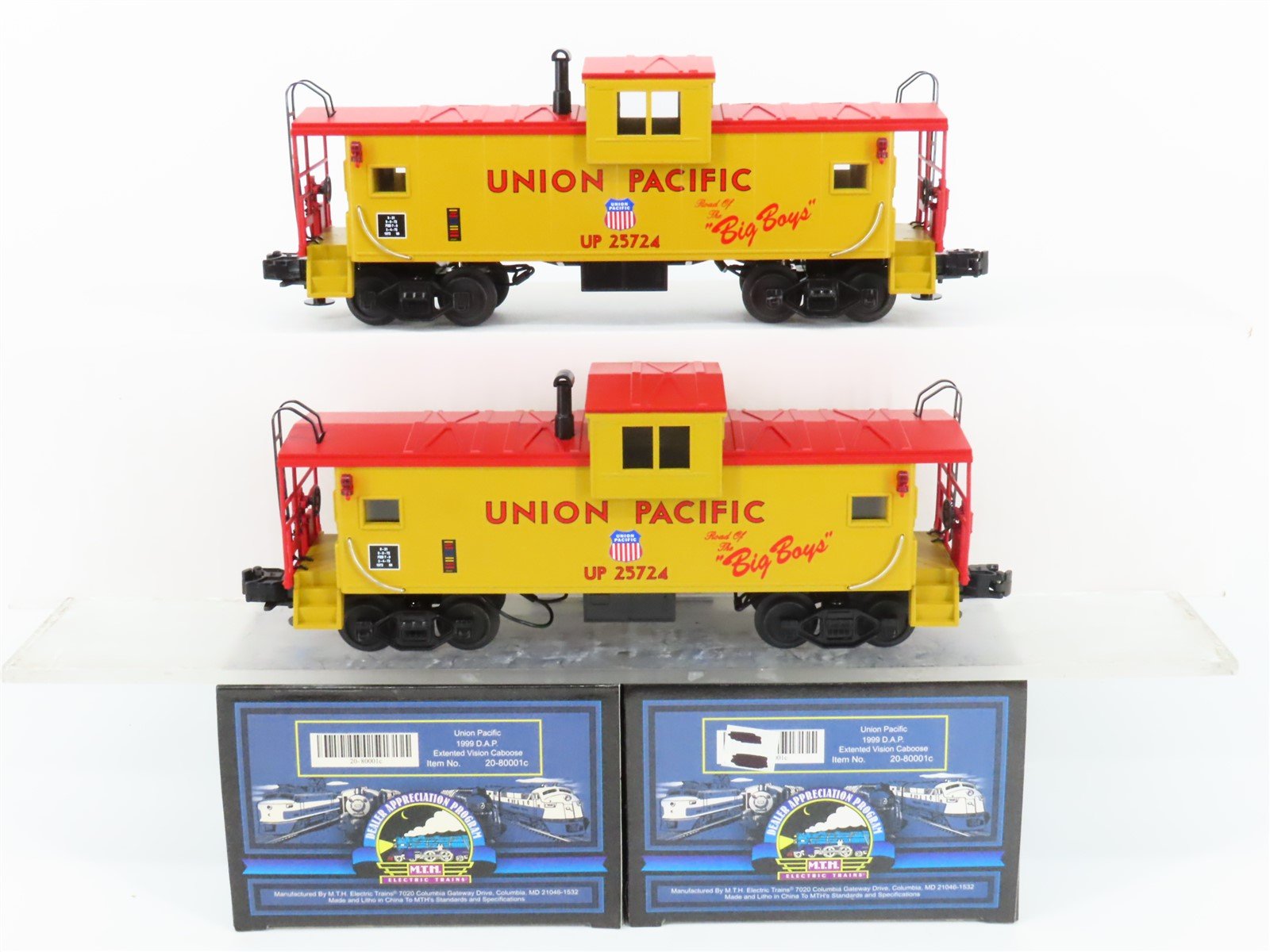 O Gauge 3-Rail MTH 20-80001C DAP 1999 UP Road of the Big Boys Caboose Set of 2