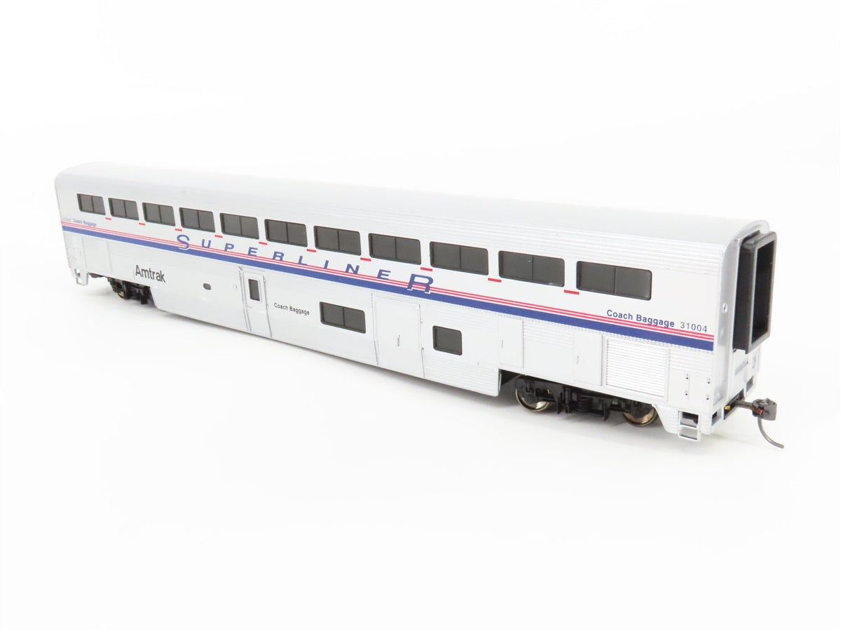 HO Walthers 932-6152 AMTK Amtrak Ph IV Superliner I Combine Passenger #31004