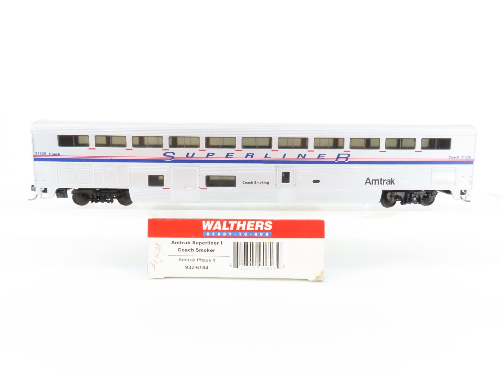 HO Walthers 932-6154 AMTK Amtrak Ph IV Superliner I Coach Passenger #31538