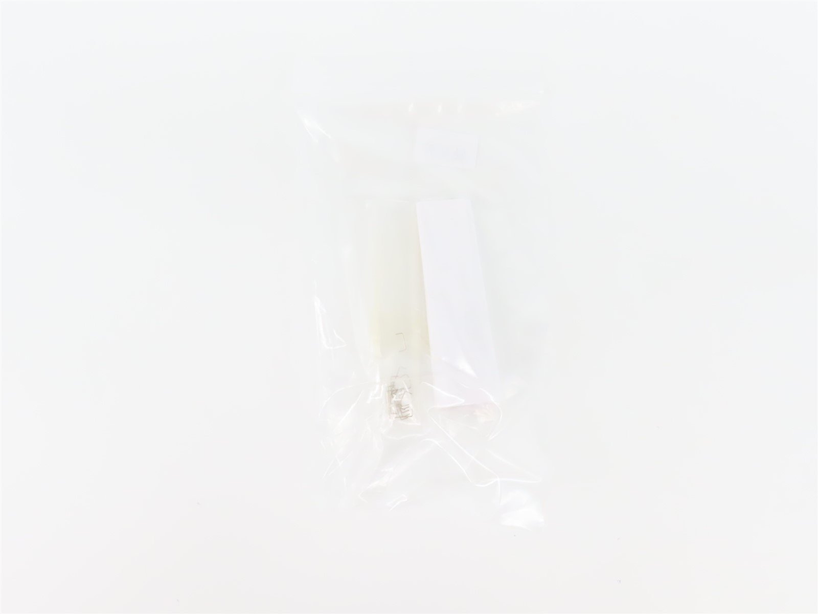 HO Walthers 932-6173 AMTK Amtrak Ph IV Superliner I Sleeper Passenger #32009