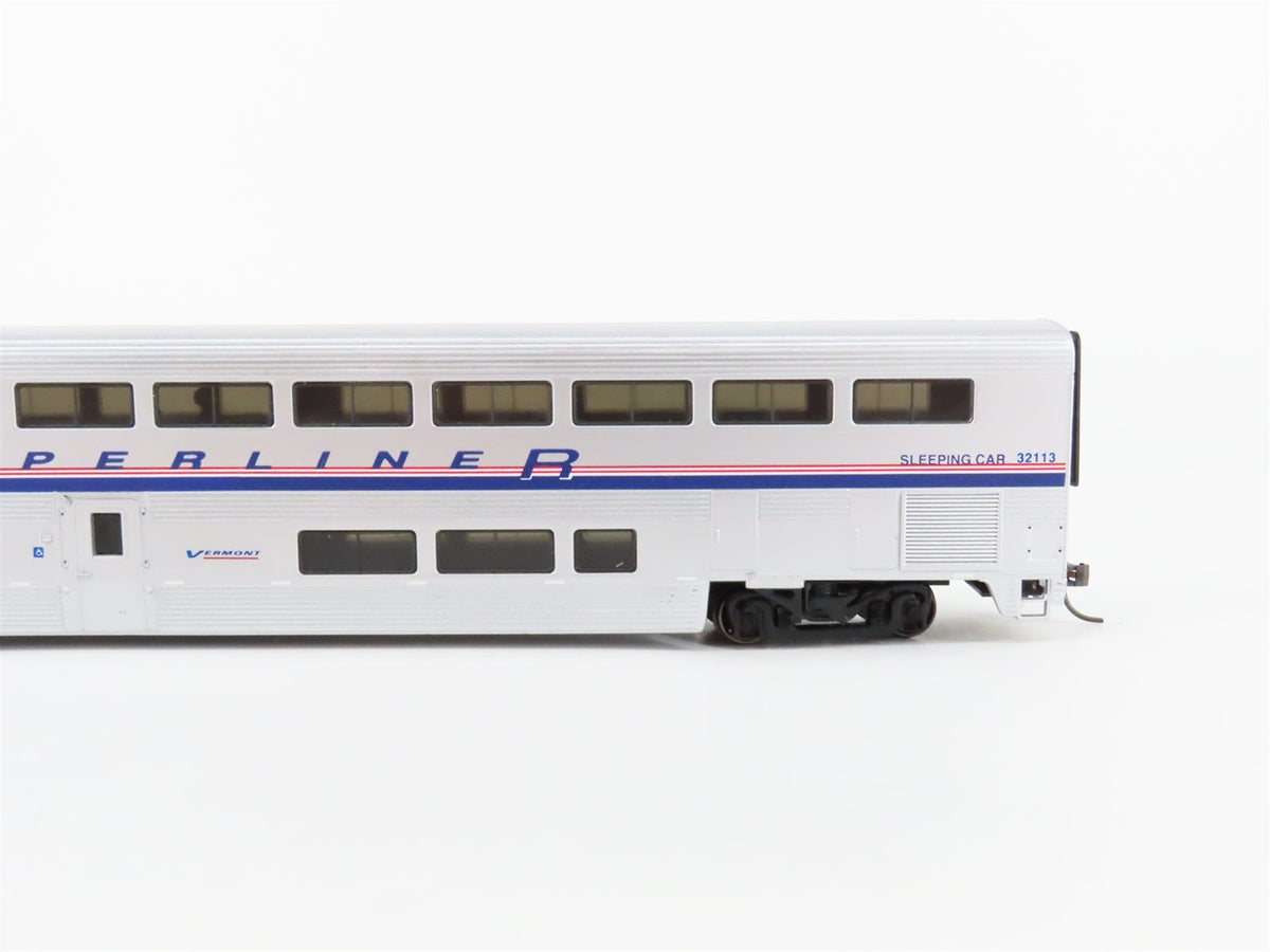 HO Walthers 932-6111 AMTK Amtrak 85&#39; Superliner II Sleeper Passenger #32113