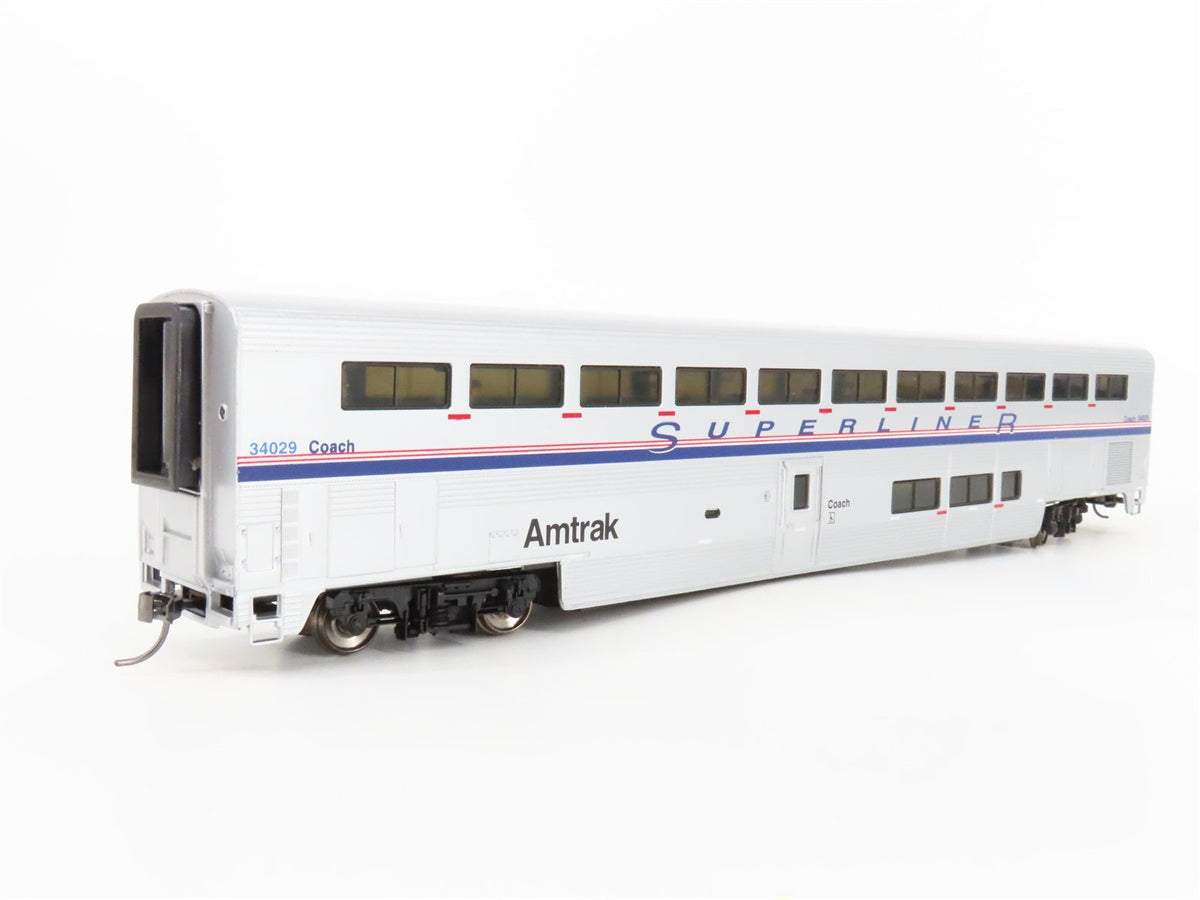 HO Walthers 932-6163 AMTK Amtrak Ph IV Superliner I Coach Passenger #34029