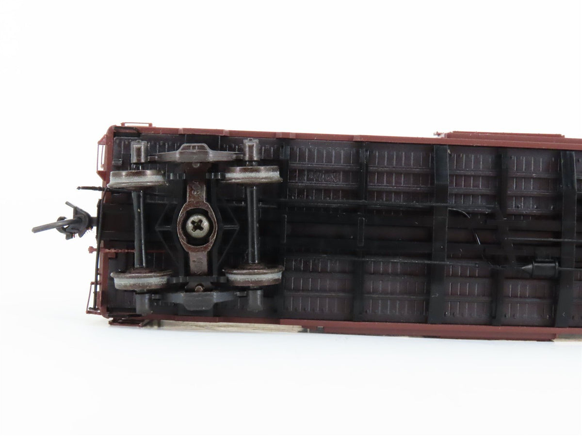HO Scale Kadee 4019 LSBC Patched 40&#39; PS-1 Box Car #170685 w/ Graffiti