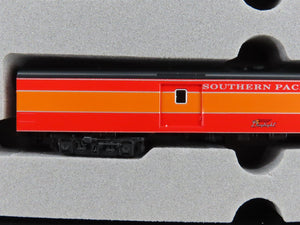 N KATO 106-019 SP Southern Pacific Daylight Smooth Side 6-Car Passenger Set