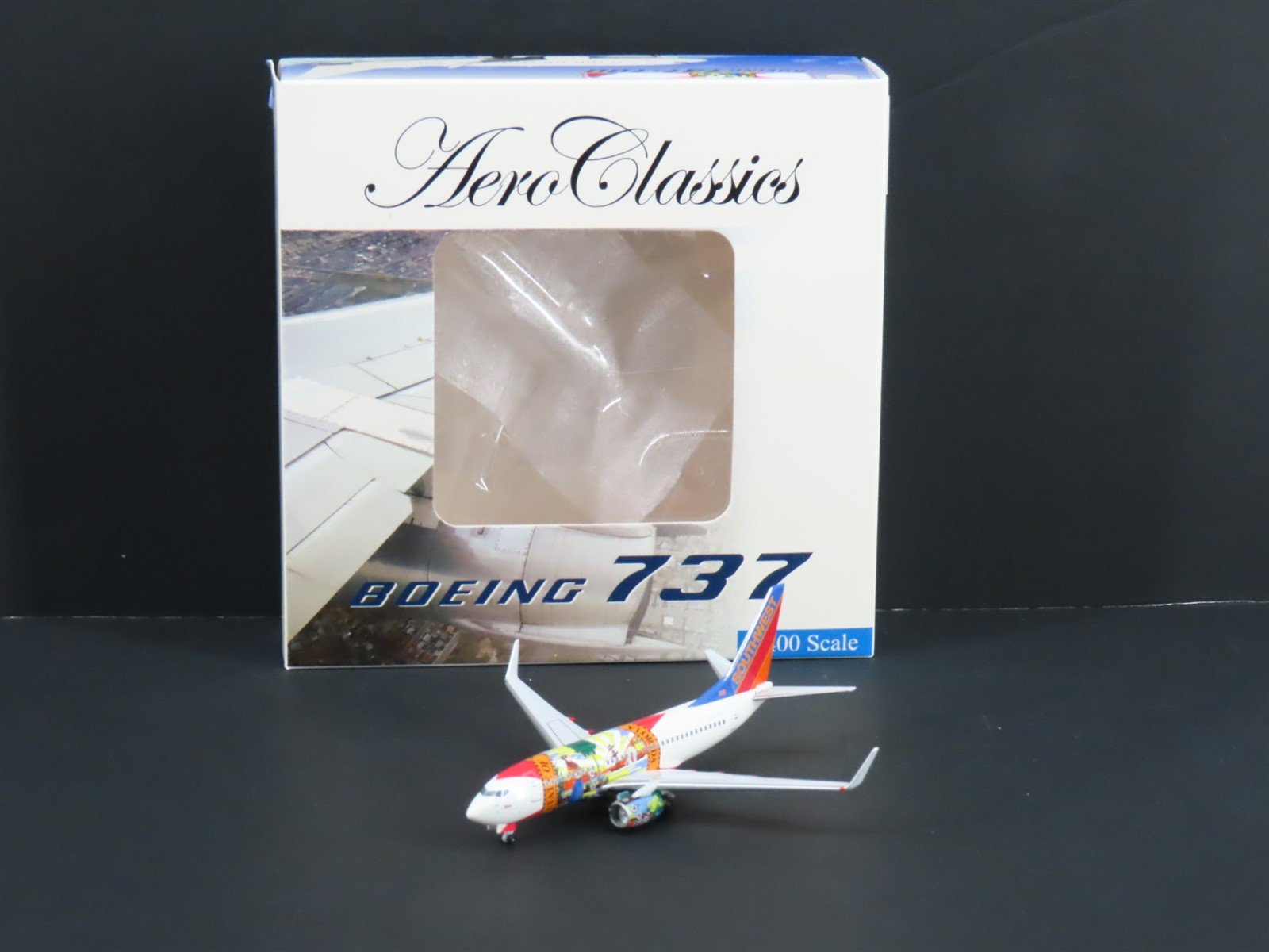 1:400 Scale Aero Classics 36660-3226 Southwest "Florida" B-737-7H4 #N945WN