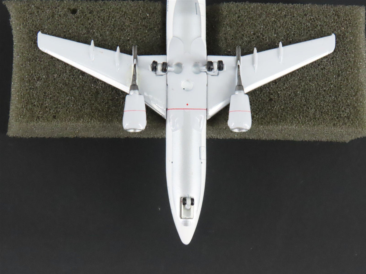 1:400 Scale Aero Classics 24009/1578 Die-Cast America West B-737-3G7 #N302AW