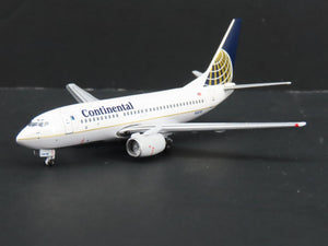 1:400 Scale Aero Classics 28762/29 Die-Cast Continental B-737-724 #N16701