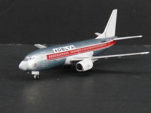 1:400 Scale Aero Classics 23345/347 Die-Cast Delta B-737-347 Airliner N304WA