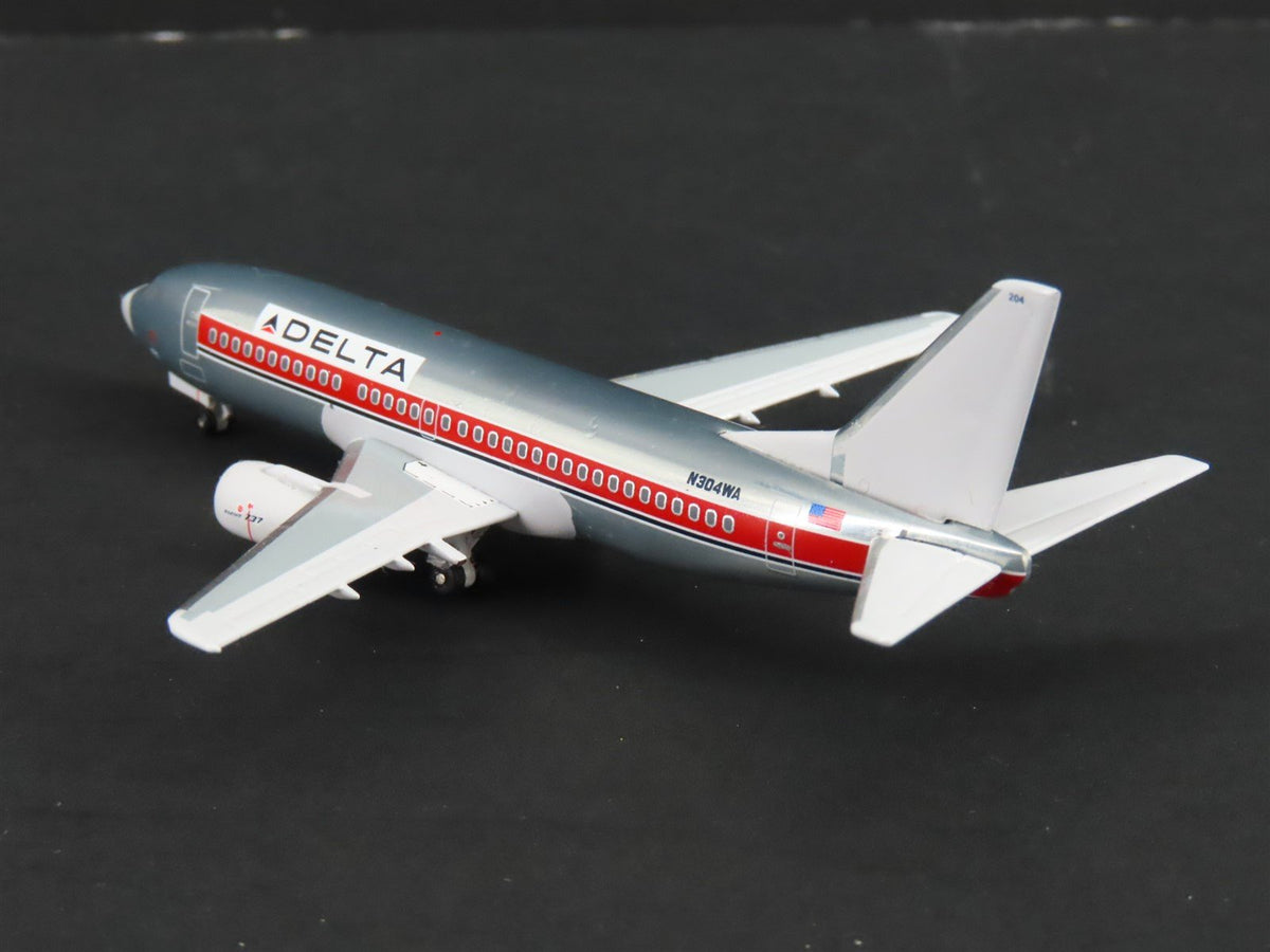 1:400 Scale Aero Classics 23345/347 Die-Cast Delta B-737-347 Airliner N304WA