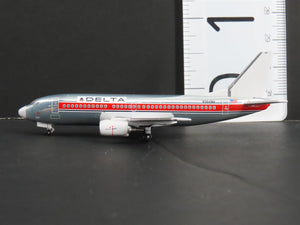 1:400 Scale Aero Classics 23345/347 Die-Cast Delta B-737-347 Airliner N304WA