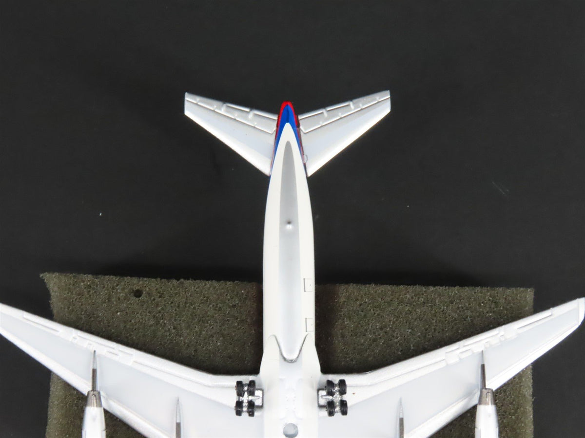 1:400 Scale CJ Wings 45884/340 Die-Cast United Airlines DC-8-54F #N8050U