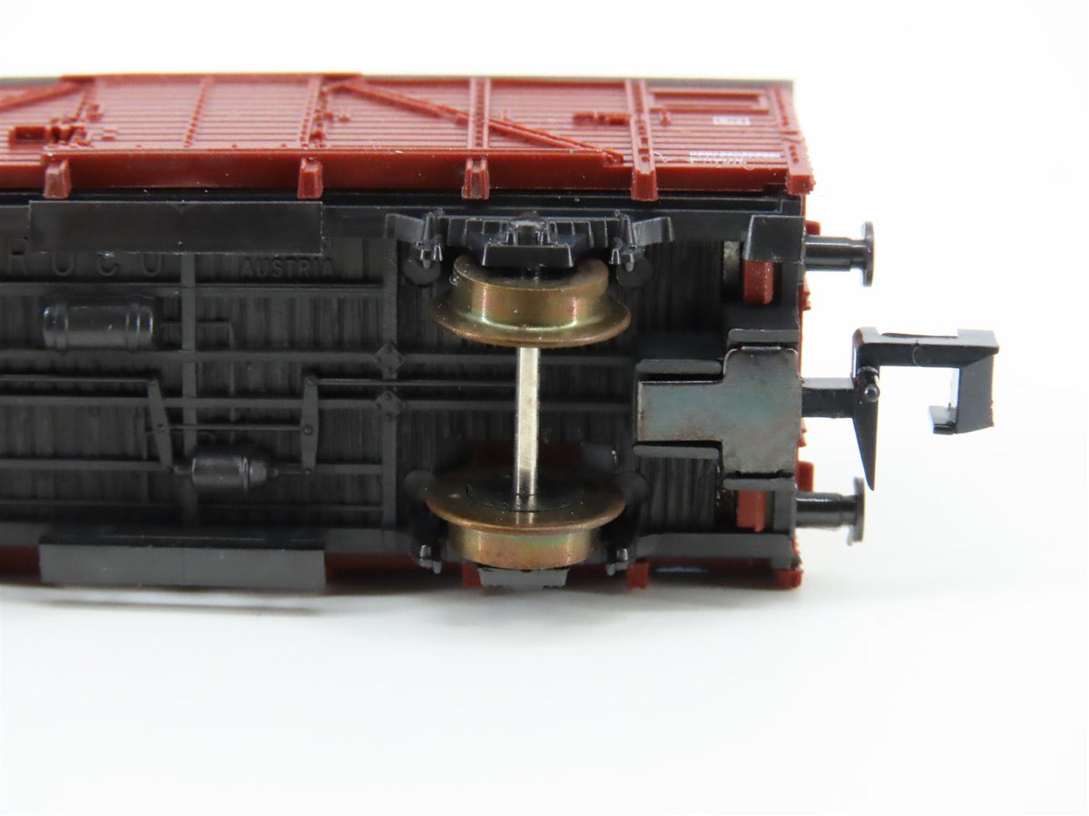 N Scale Roco 25052 DB Deutsche Bahn Covered Freight Wagon