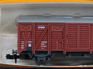 N Scale Roco 02329F DSB Danish State Railways Covered Freight Wagon