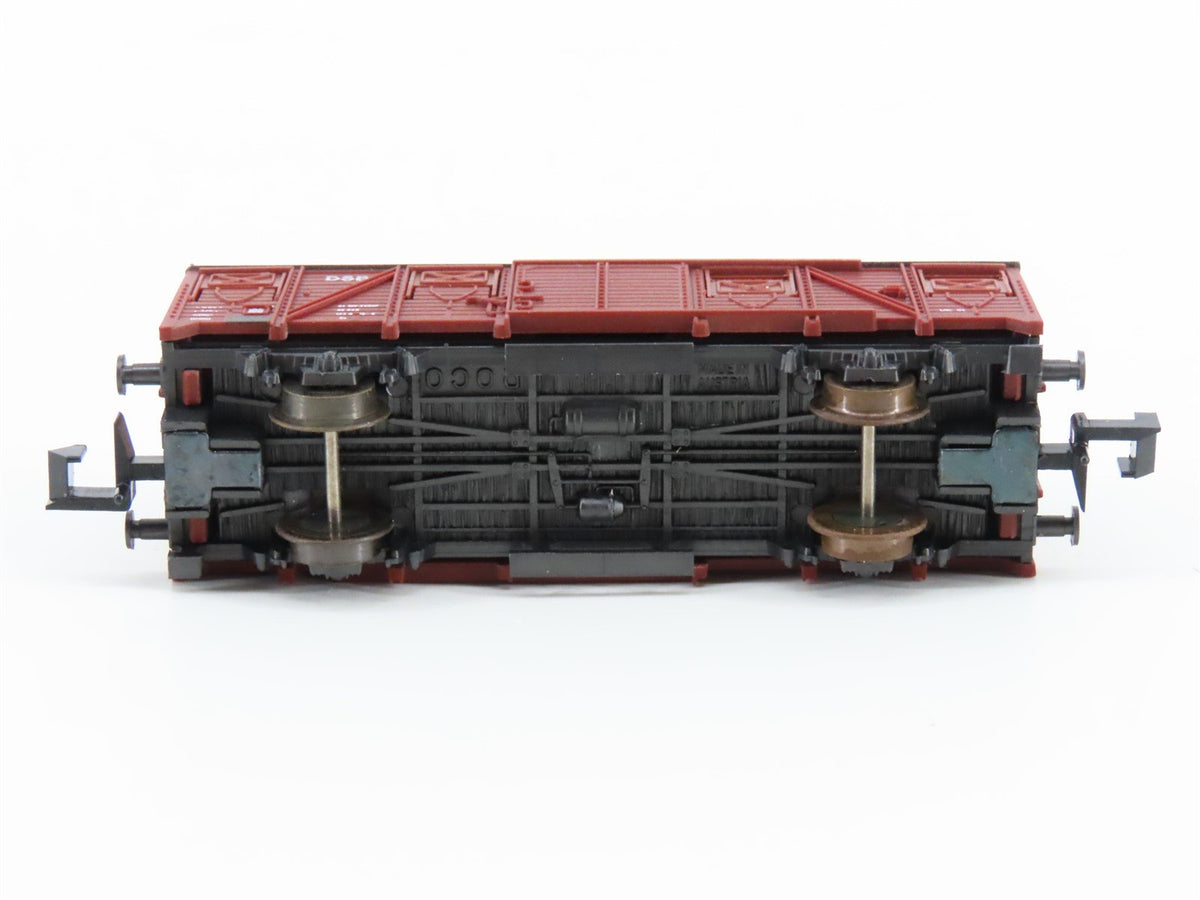 N Scale Roco 02329F DSB Danish State Railways Covered Freight Wagon