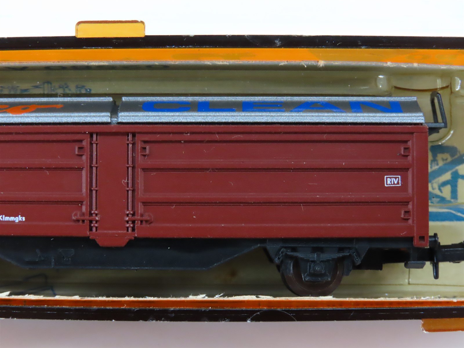 N Scale Roco 02335A DB Deutsche Bahn Track Cleaning Car