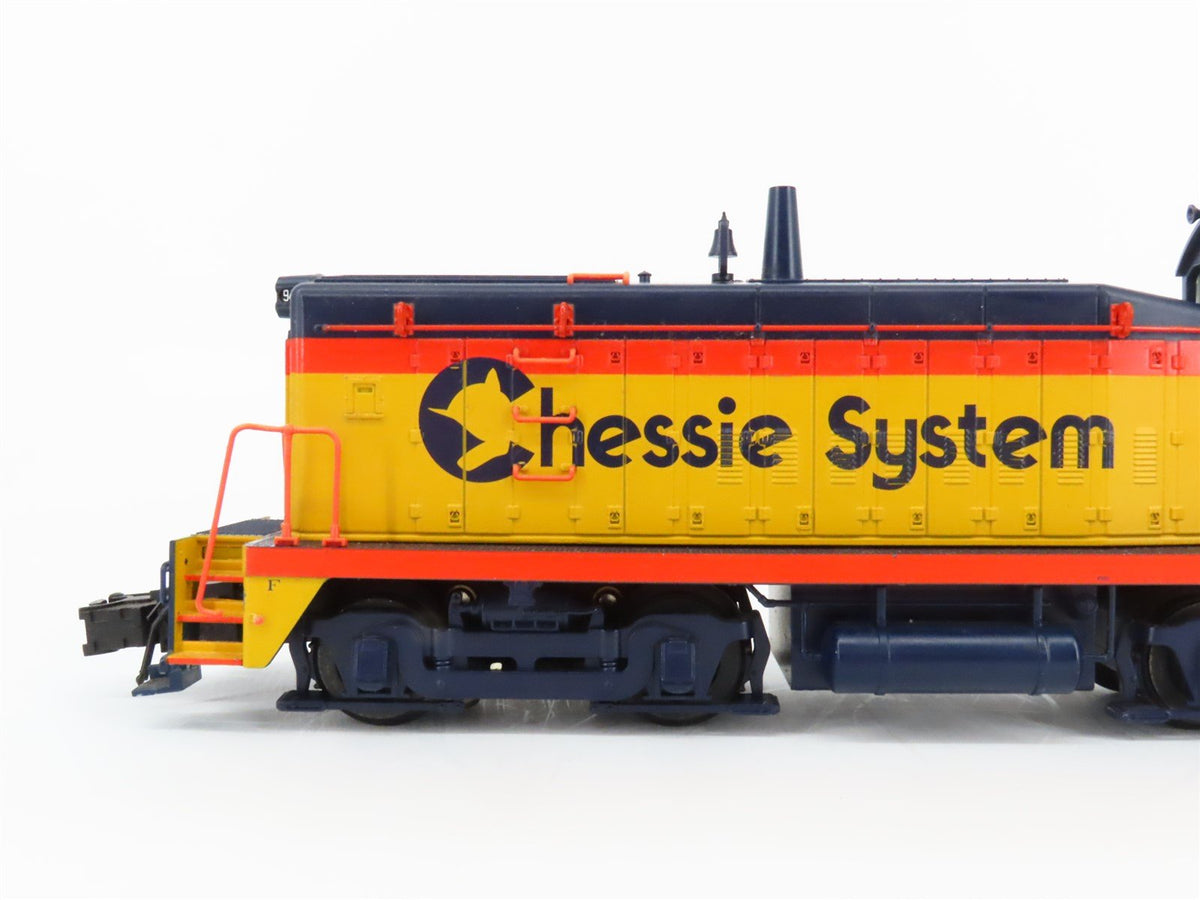 O Gauge 3-Rail Atlas 6108-2 B&amp;O Chessie System EMD SW900 Diesel Switcher #9426