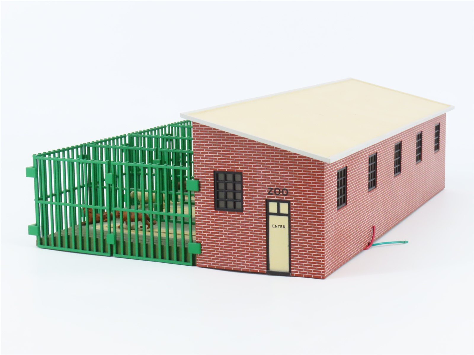 O 1/48 Scale Lionel 6-24180 Lionelville Operating Zoo