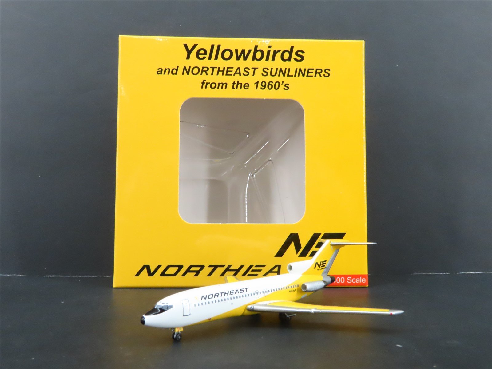 1:400 Aero Classics Die-Cast Northeast Airlines Yellowbirds B727-100 Airliner