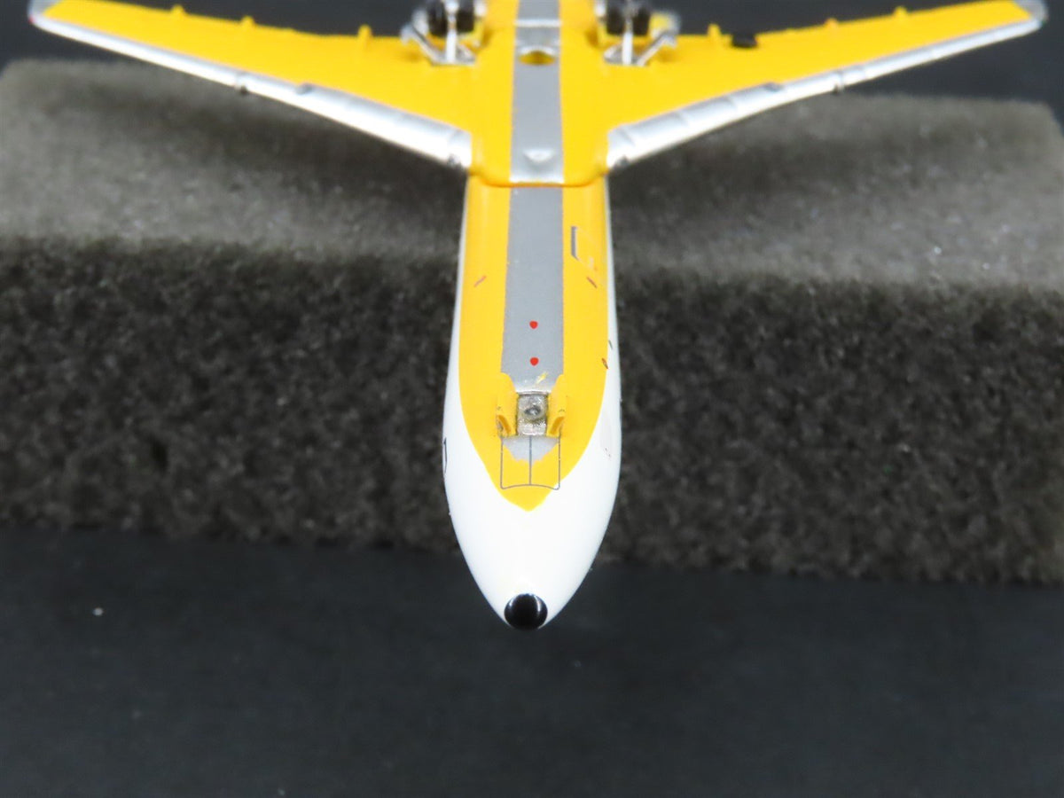 1:400 Aero Classics Die-Cast Northeast Airlines Yellowbirds B727-200 Airliner