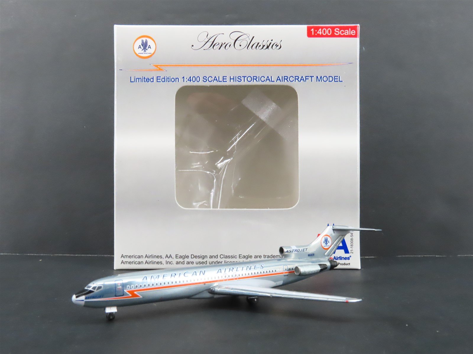 1:400 Aero Classics Historical DieCast American Boeing 727-200 Airliner N6828