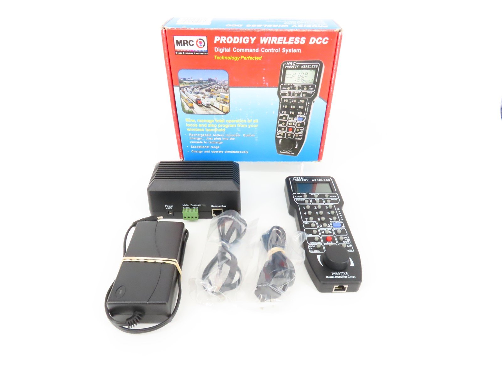 MRC 1410 Prodigy Wireless DCC Digital Command Control System Set