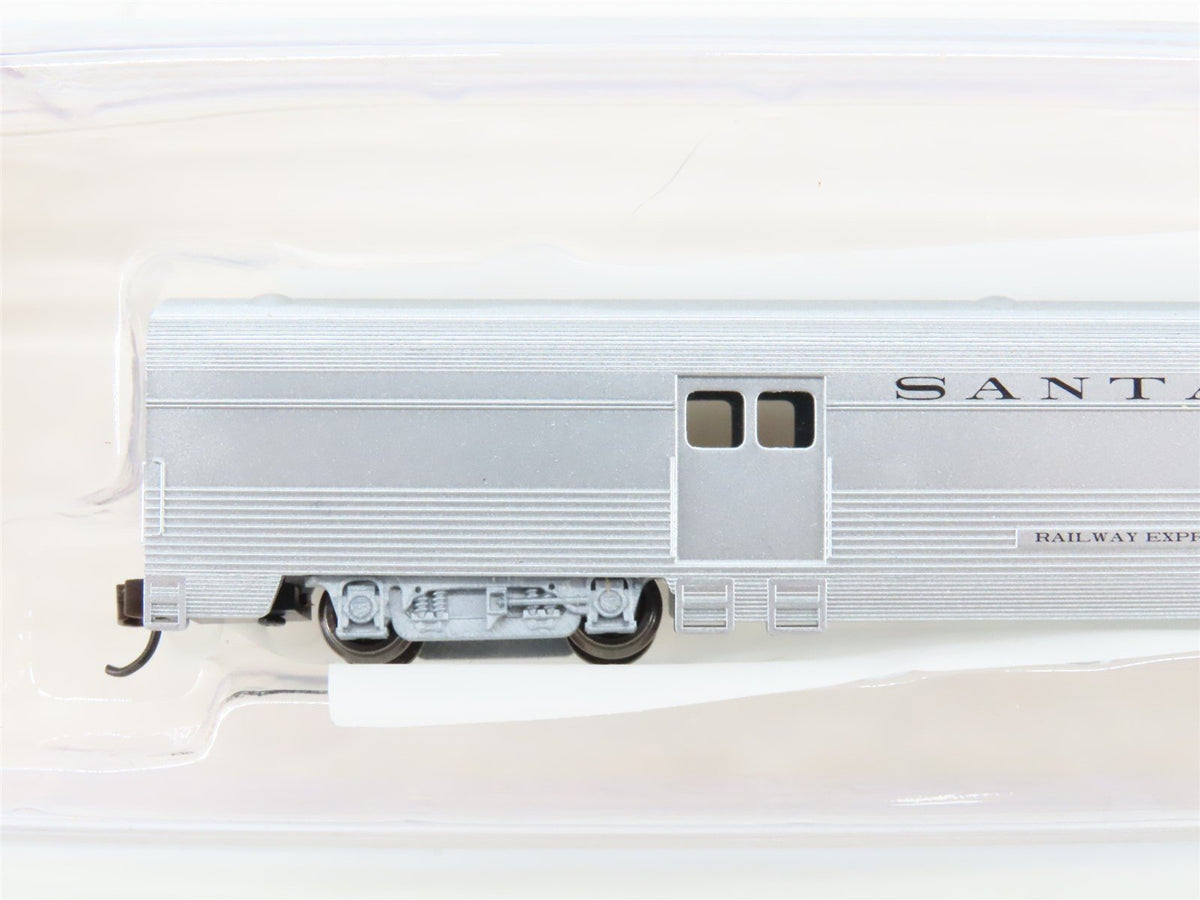 N Scale Bachmann Silver Series 14651 ATSF Santa Fe 72&#39; REA Baggage Passenger