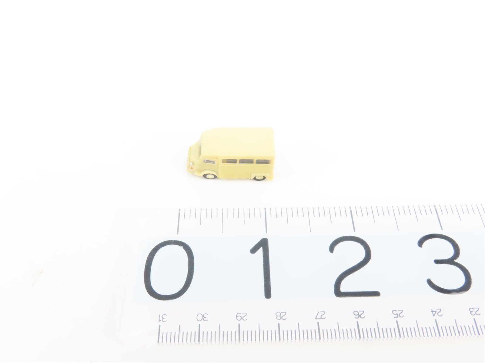 N 1:160 Scale Lemke Minis LC4168 Citroen HY Bus