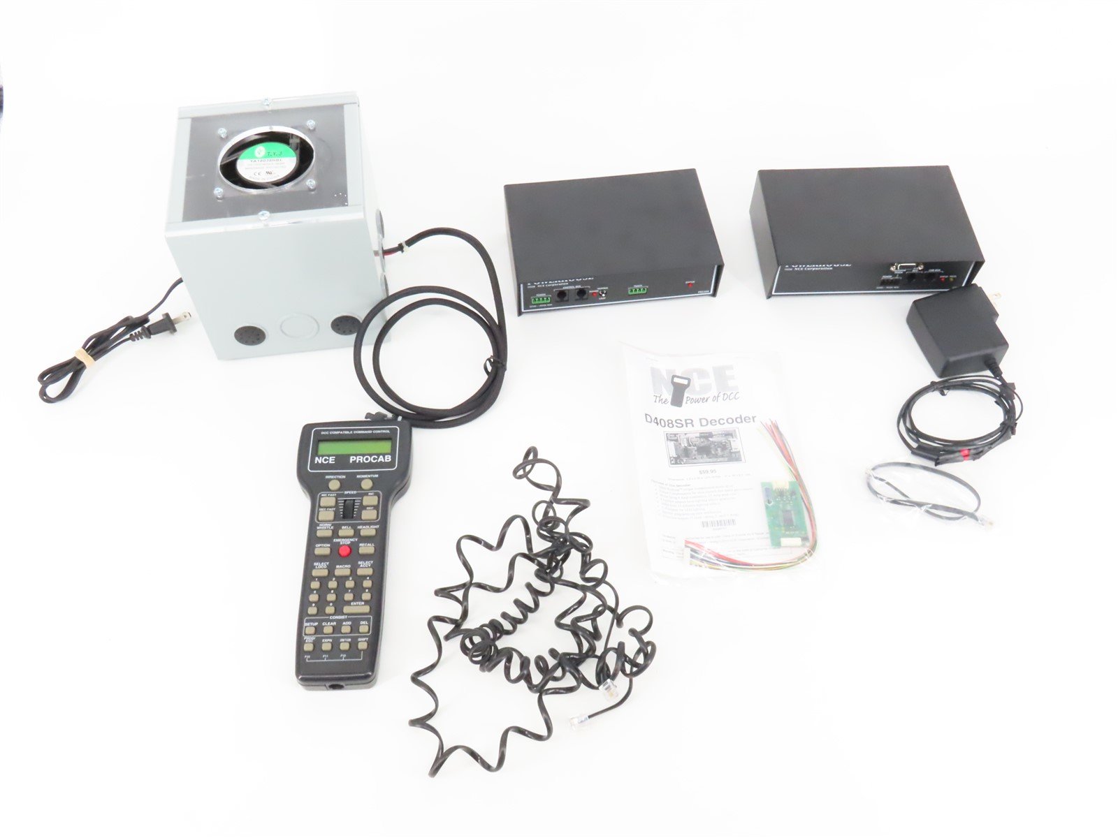 NCE Powerhouse CS02 / PB110A DCC System w/ ProCab Throttle & Power Supply