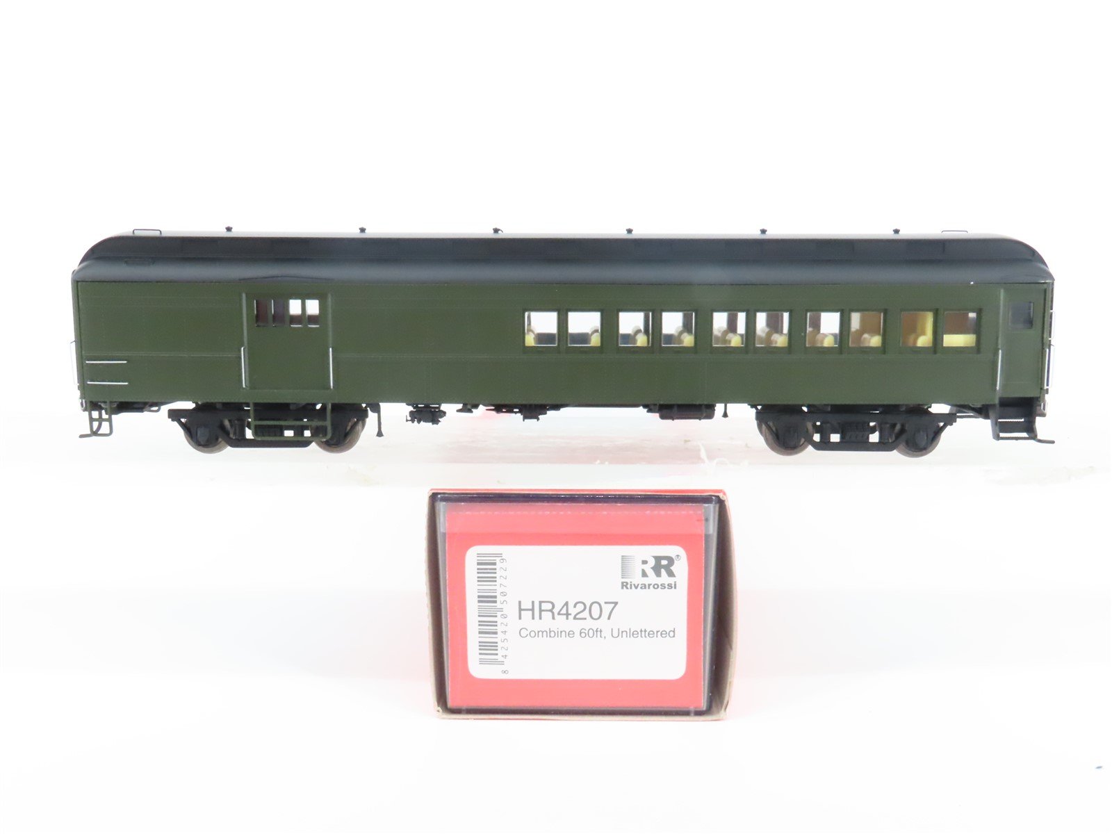 HO Scale Rivarossi HR4207 Unlettered 60' Combine Passenger